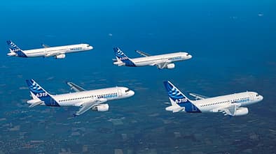 Formationsflug der Airbus A320-Familie mit einer A318, A319, A320 und A321