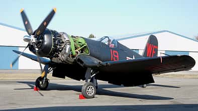 Chance Vought F4U-5NL Corsair ohne Motorverkleidung, mit Blick auf den Pratt & Whitney R-2800