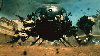 BLACK HAWK DOWN, Black Hawk helicopter, 2001, ©Columbia Pictures/courtesy Everett Collection