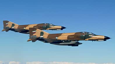 Zwei F-4E Phantom Iran in der Luft