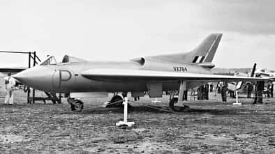 Testflugzeug Nummer 1 Avro 707 VX784 am Boden