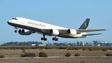 Douglas DC-8 von Samaritan’s Purse beim Start in Larnaca