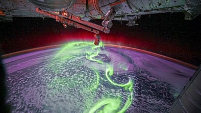 Südlichter fotografiert von der französische ESA-Astronautin Sophie Adenot im Juni 2026 von der ISS aus