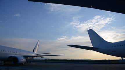 Corona, Jet Aviation, parkende Business Jets