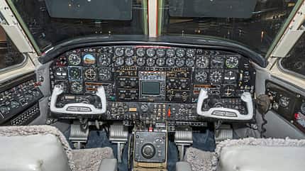 Beechcraft 65_90, Cockpit