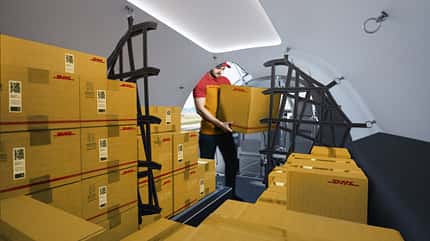 DHL, Eviation, Alice