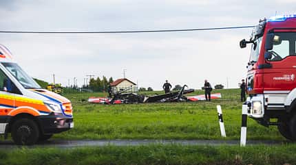 Katastrophe und Unglück,lth,Luft- und Flugsport,Notfälle,thg,Unfälle,VM,Zweiergruppe,Kollision,Verkehr Flugzeuge prallen bei Gera zusammen - Feuerwehr meldet zwei Tote