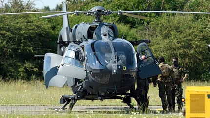 h145M, kampfhubschrauber, luftwaffe, bundeswehr, airbus helicopters H145M Luftwaffe am Boden mit Soldaten