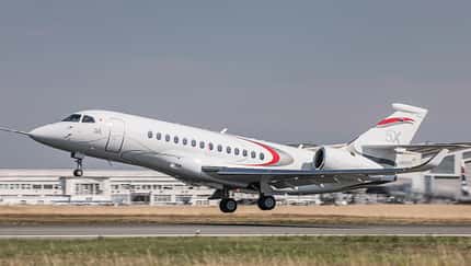 Dassault Falcon 5X hebt erstmals ab
