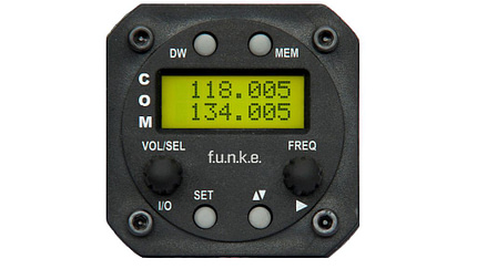 F.u.n.k.e. Avionics präsentiert 8,33-kHz-Modell