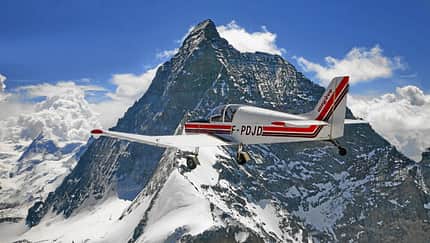 Fliegen in den Alpen