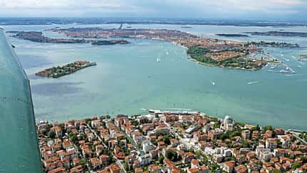 Mit der Piper PA-28 nach Venedig