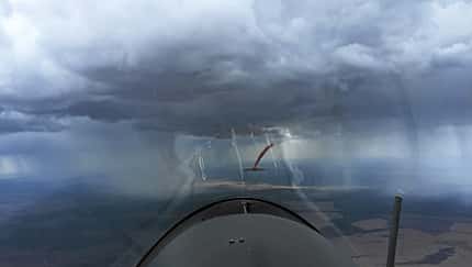 Rekordflug durch das Gewitter