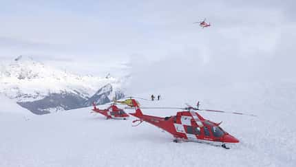 Rega-Helikopter im Großeinsatz 