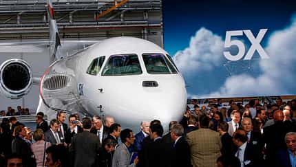 Dassault feiert das Roll-out der 5X