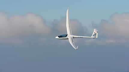 Pilot Report: LAK-17b FES/21