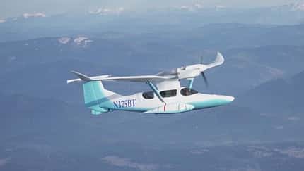Rutan hat die SkiGull in die Luft gebracht