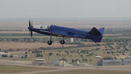 Die Bugatti 100P fliegt wieder!
