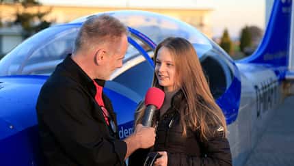 Wer sich am Flugplatz Ganderkesee Zeit für ein kurzes Radio-interview nimmt, der spart die Landegebühr.