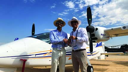 Tecnam liefert Zweimot nach Australien