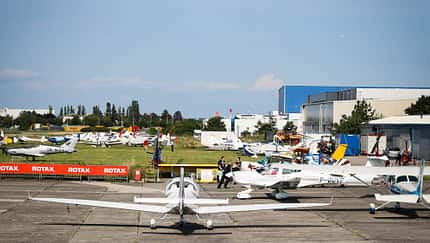 130 Fluggeräte beim Rotax Fly-in