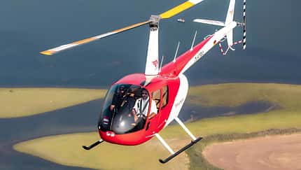Die DRF Luftrettung nutz die Robinson R44 für die Grundausbildung angehender Berufshubschrauberführer. 