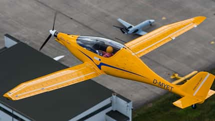 Ultraleichter Elektro-Trainer zugelassen​