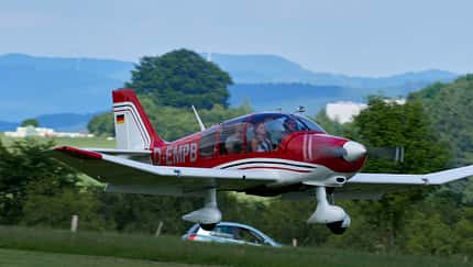 Startverbot für 25 Robin-Flugzeuge aufgehoben