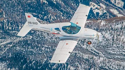 Elektroflugzeug Bristell Enegric in Aktion