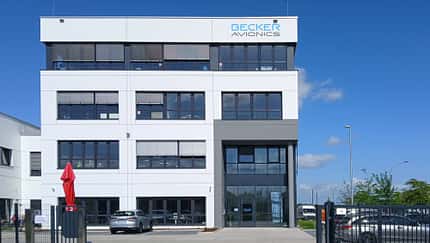 Becker bezieht neues Hauptquartier
