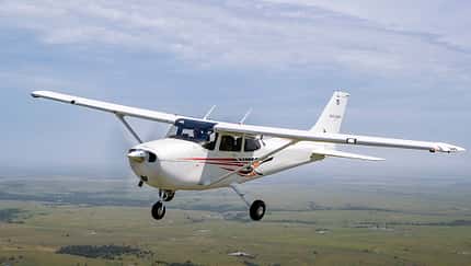 Elektronische Zündung für alle neuen Cessna Skyhawk