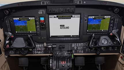 Autoland und Autothrottle für King Air 350
