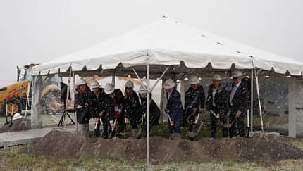 Pilatus, Broomfield, Colorado, Grundsteinlegung Erster Spatenstich fürs neue Auslieferungszentrum