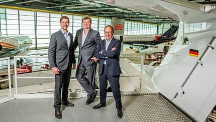 Florian Kohlmann (COO Atlas Air Service AG), Nicolas von Mende (CEO Atlas Air Service AG) und Gregor Bremer (COO Atlas Air Service AG) Atlas Air Service stellt sein Management neu auf