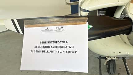 Italienischer Zoll beschlagnahmt Flugzeuge