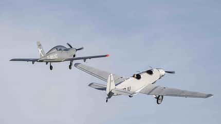 B-100C zum ersten Mal geflogen