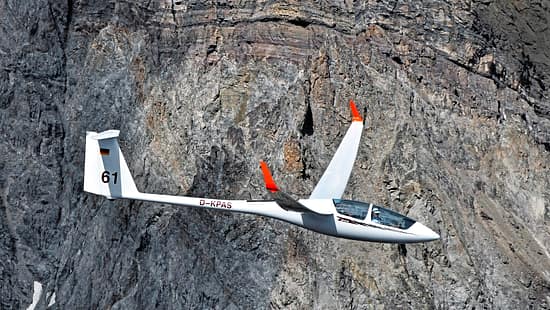 ASH25 im Gebirge